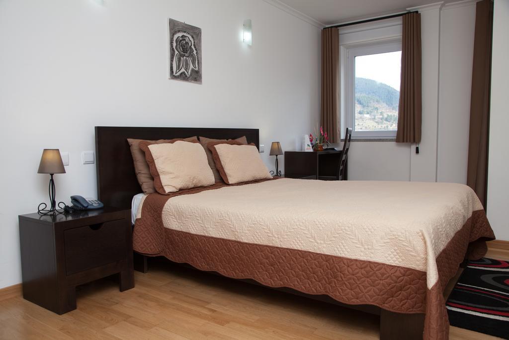Vale Do Zezere Hotel مانتيغاز المظهر الخارجي الصورة